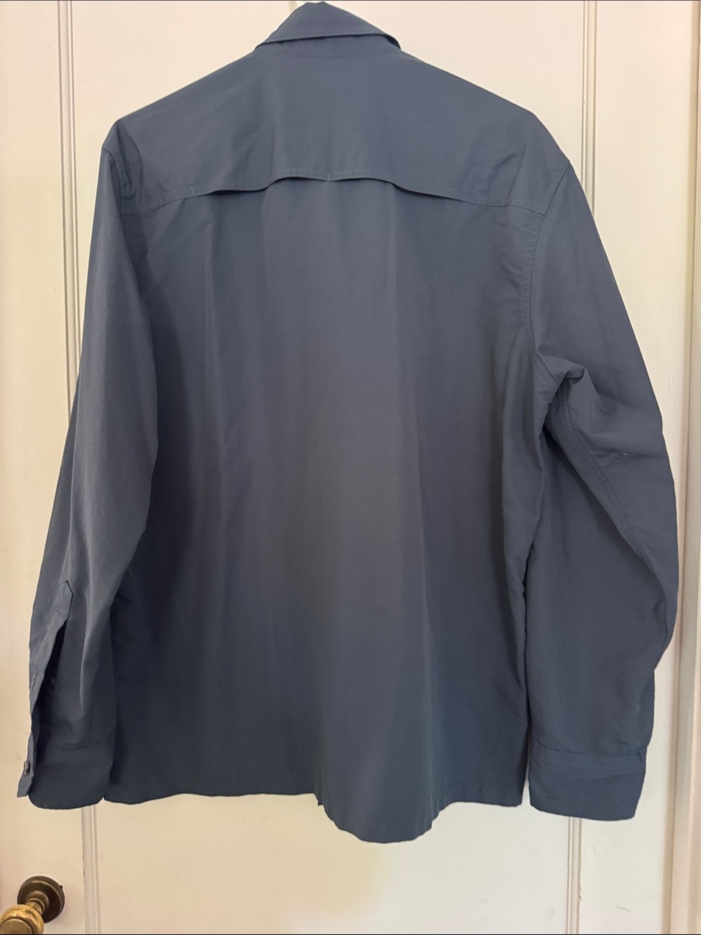 Eddie Bauer Men's Long Sleeve Button-Down Shirt in Slate Blue - Picture 2 of 3